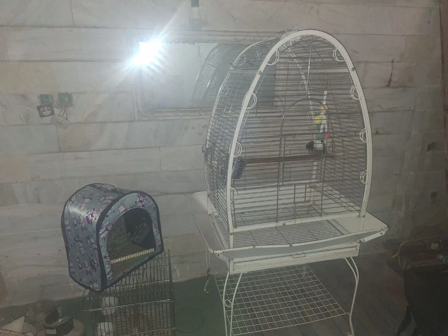 قفس سلطنتی کاسکو به همراه قفس مسافرتی|لوازم جانبی حیوانات|قم, چهار مردان|دیوار