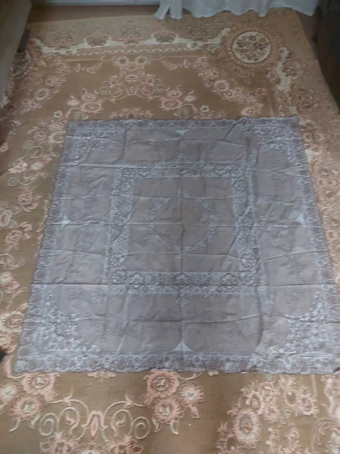 سفره|سفره، حوله، دستمال آشپزخانه|اصفهان, شاهد|دیوار