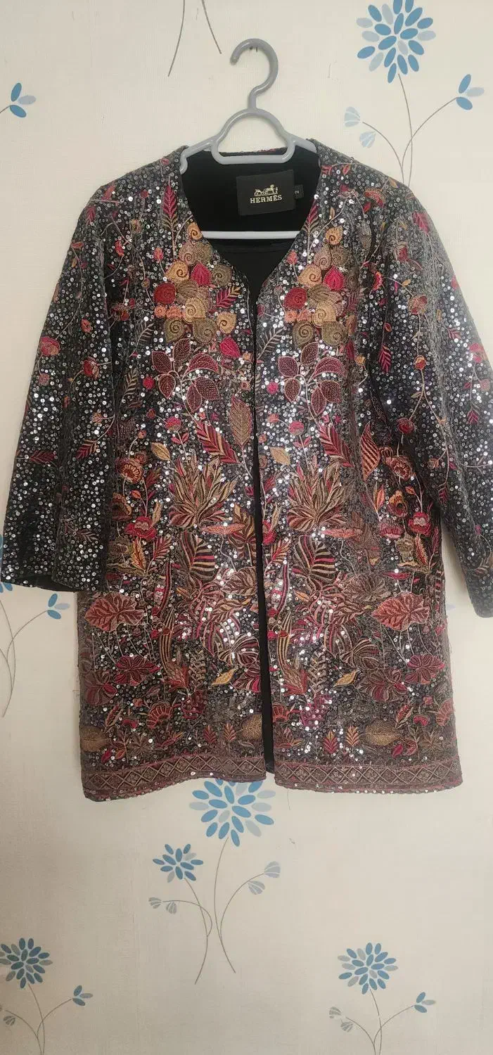 مانتو مجلسی|لباس|هشتگرد, شهرک ولیعصر (مصلی)|دیوار