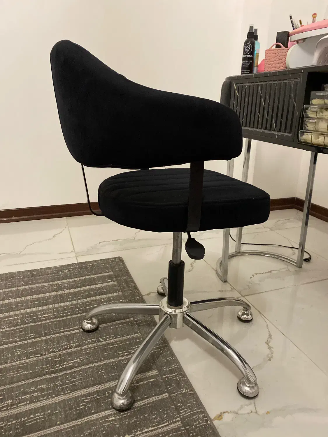 میز و دو عدد صندلی نو|آرایشگاه و سالن‌های زیبایی|قرچک, شهرک الحدید|دیوار