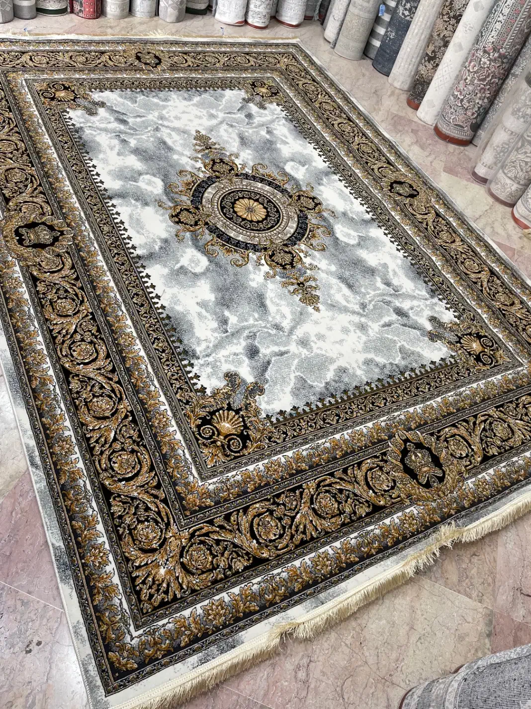 دیزاین ۱۰۰۰شانه نخ اکرلیک|فرش|کرج, گلشهر|دیوار