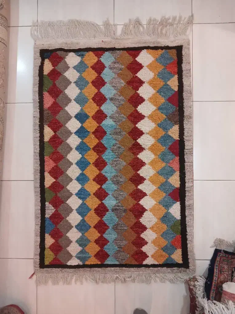 یک دونه گبه ‌.|فرش|شیراز, فرگاز|دیوار