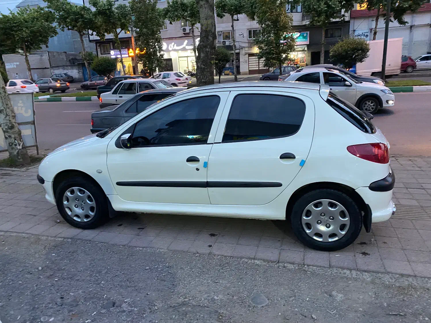 206تیپ۲مدل۸۸فقط معاوضه|خودرو سواری و وانت|رشت, کوی مهر|دیوار