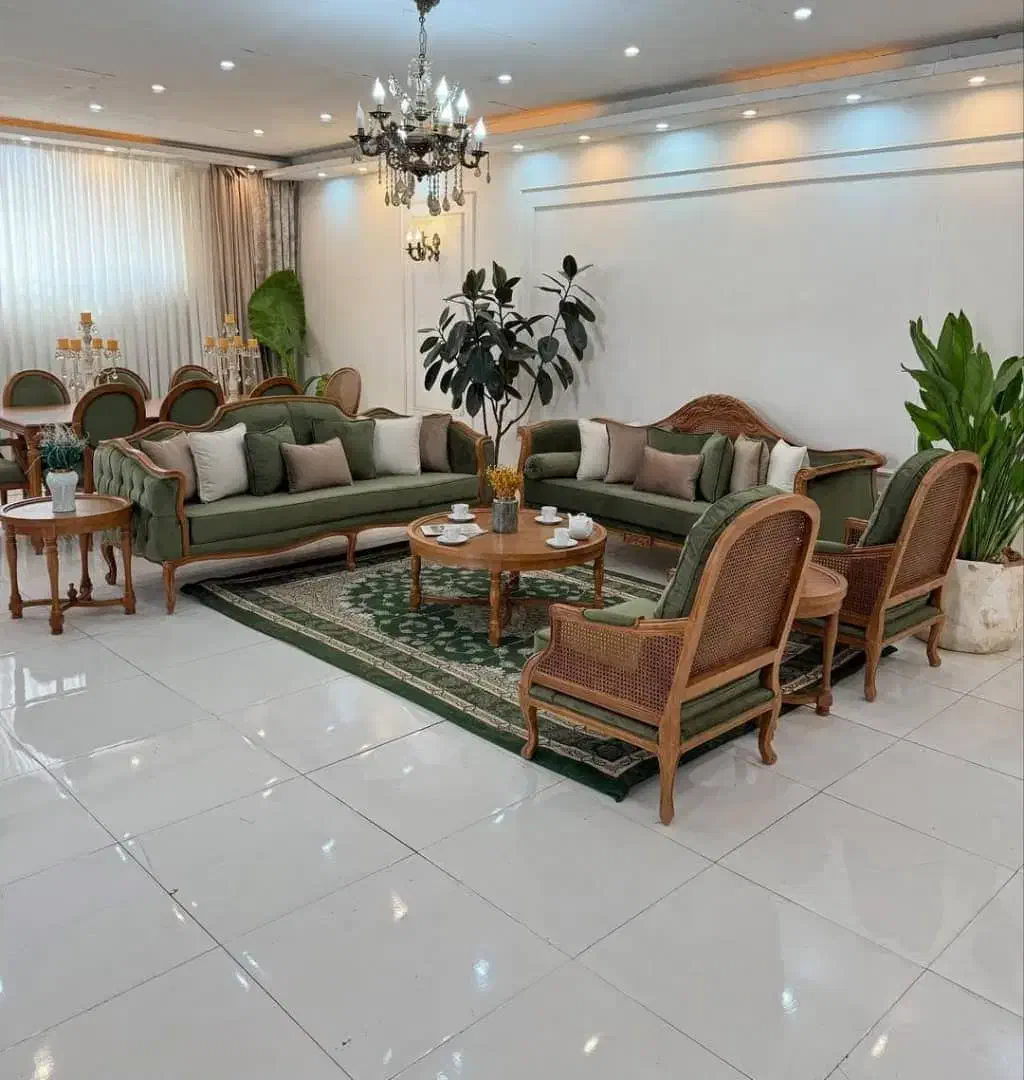 طرح تعویض مبل کهنه با مبل فرانسوی کلاسیک|مبلمان خانگی و میز عسلی|شیراز, دشت چنار|دیوار