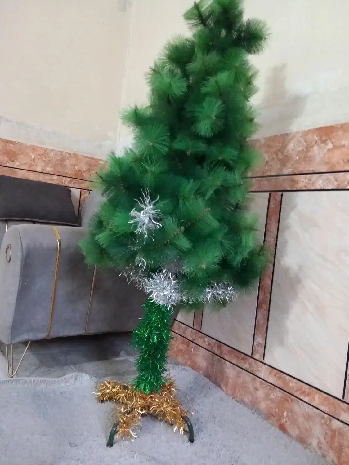 درخت کریسمس|گل مصنوعی|کارون, |دیوار