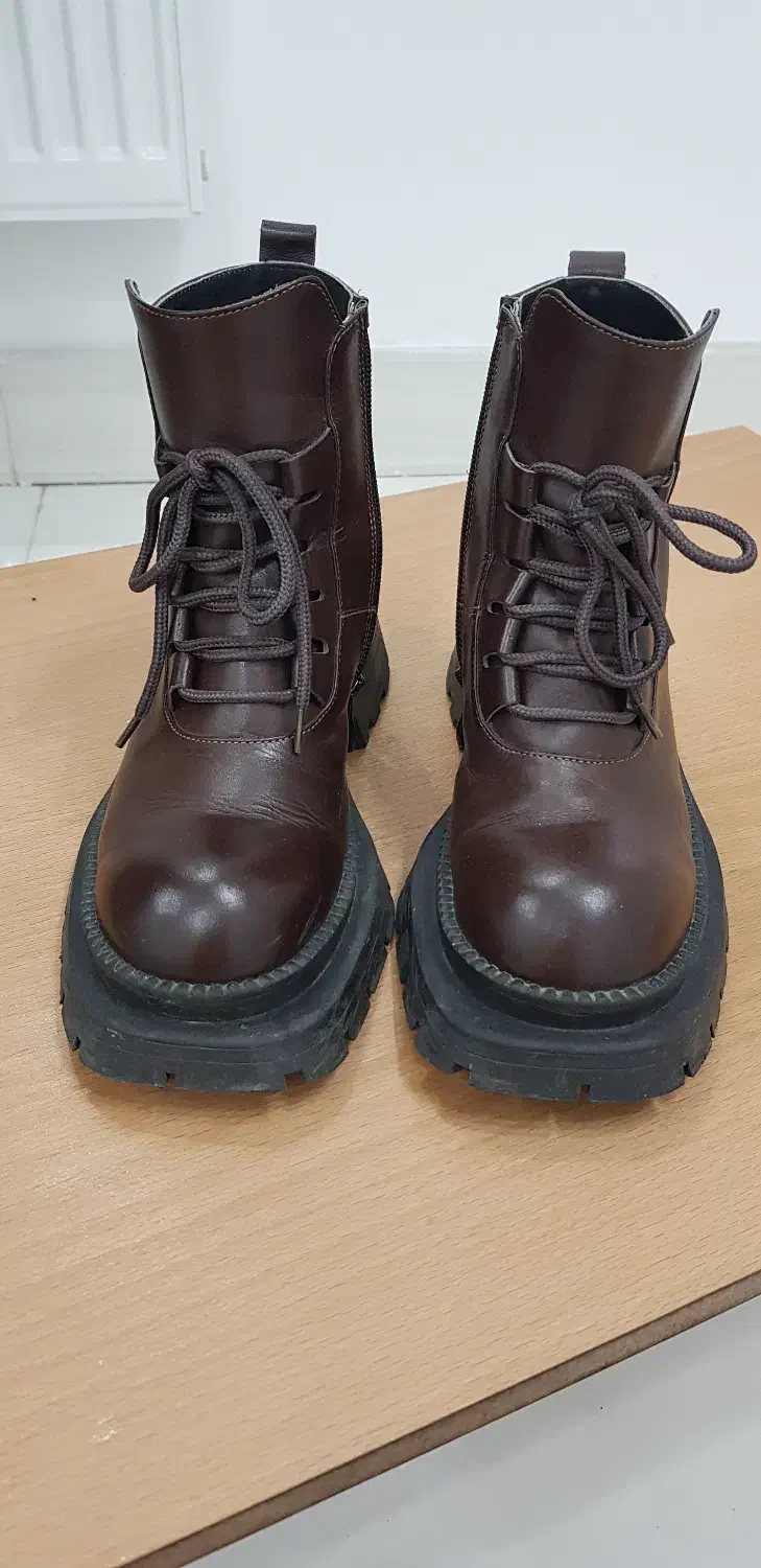 بوت|کیف، کفش، کمربند|یاسوج, |دیوار