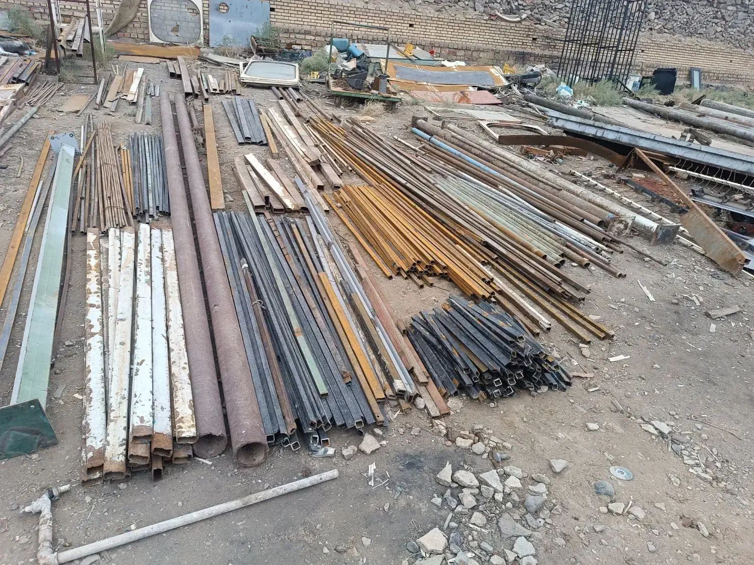 قوطی لوله ۲ و ۳ و ۲.۵ پایه فنس گلخانه گالوانیزه|مصالح و تجهیزات ساختمان|کاشان, دانشگاه کاشان|دیوار