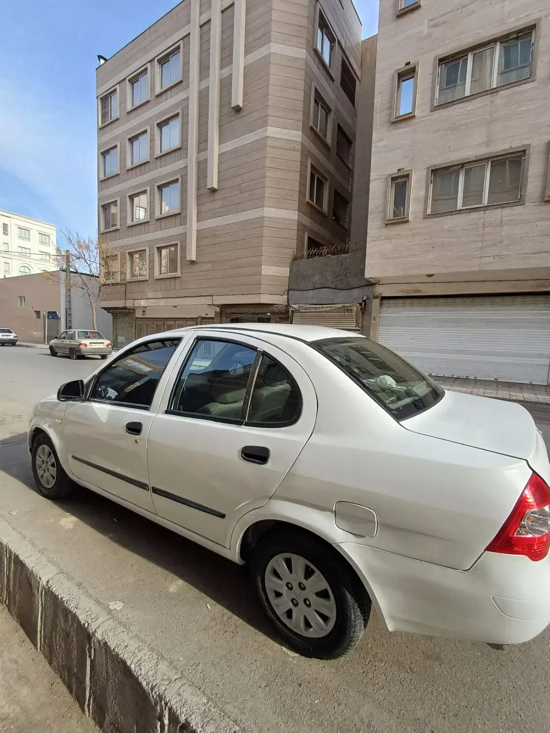 تیبا صندوق دار مدل ۹۸|خودرو سواری و وانت|مشهد, حسینآباد|دیوار