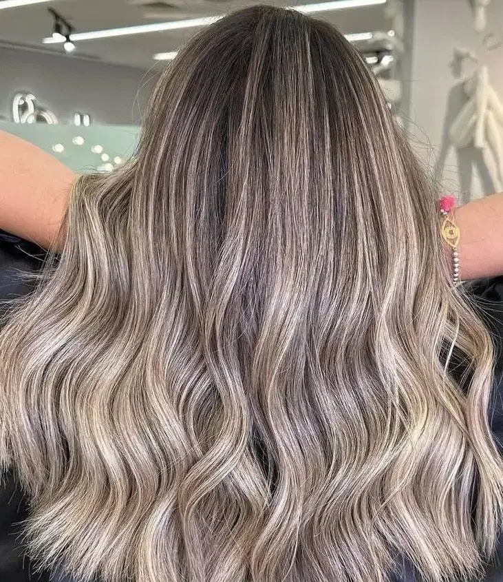 مدل رایگان رنگ و لایت|خدمات آرایشگری و زیبایی|فولادشهر, B2|دیوار