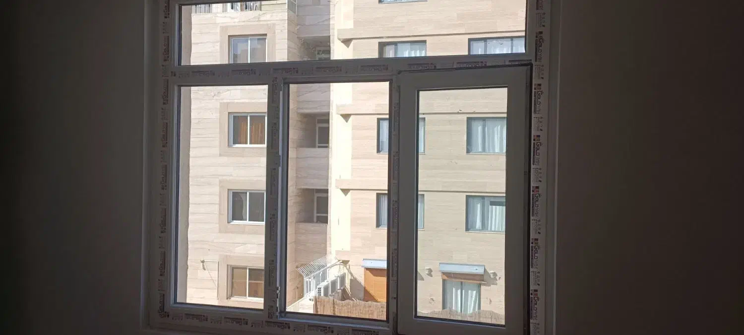 در و پنجره دوجداره و توری پلیسه|خدمات پیشه و مهارت|صدرا-فارس, فاز ۲|دیوار