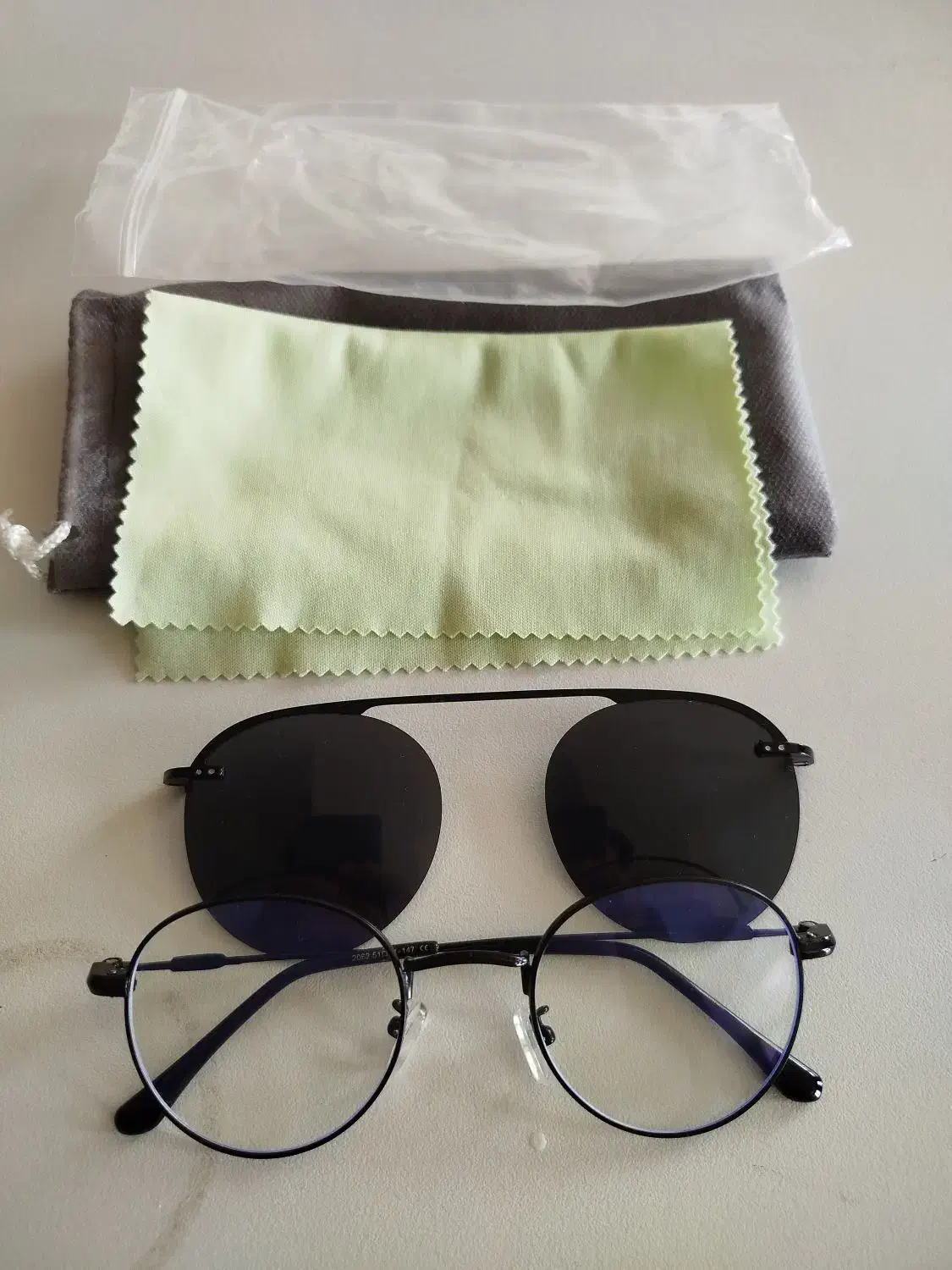 عینک طبی همراه فریم آفتابی نو و سالم|زیورآلات و اکسسوری|تهران, مینیسیتی (شهرک نفت)|دیوار