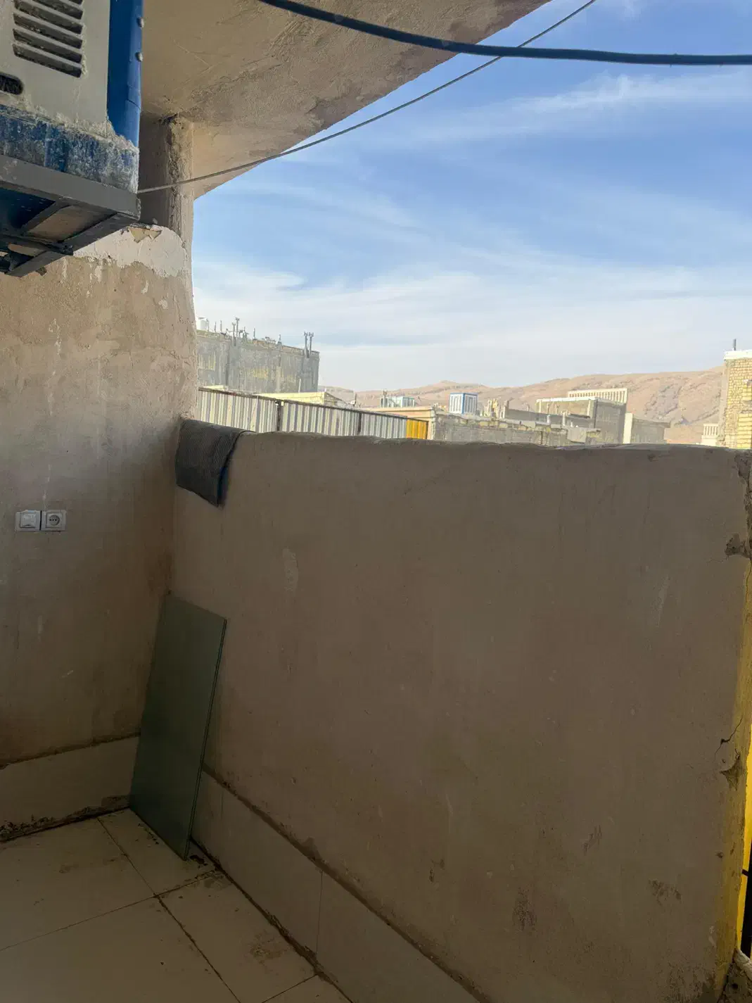 رهن منزل طبقه بالا ماه فیروزان|اجارهٔ خانه و ویلا|شیراز, ماه فیروزان|دیوار