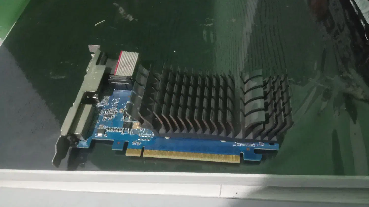 کارت گرافیک  EN 210 کاملا سالم|قطعات و لوازم جانبی رایانه|ماهدشت, |دیوار