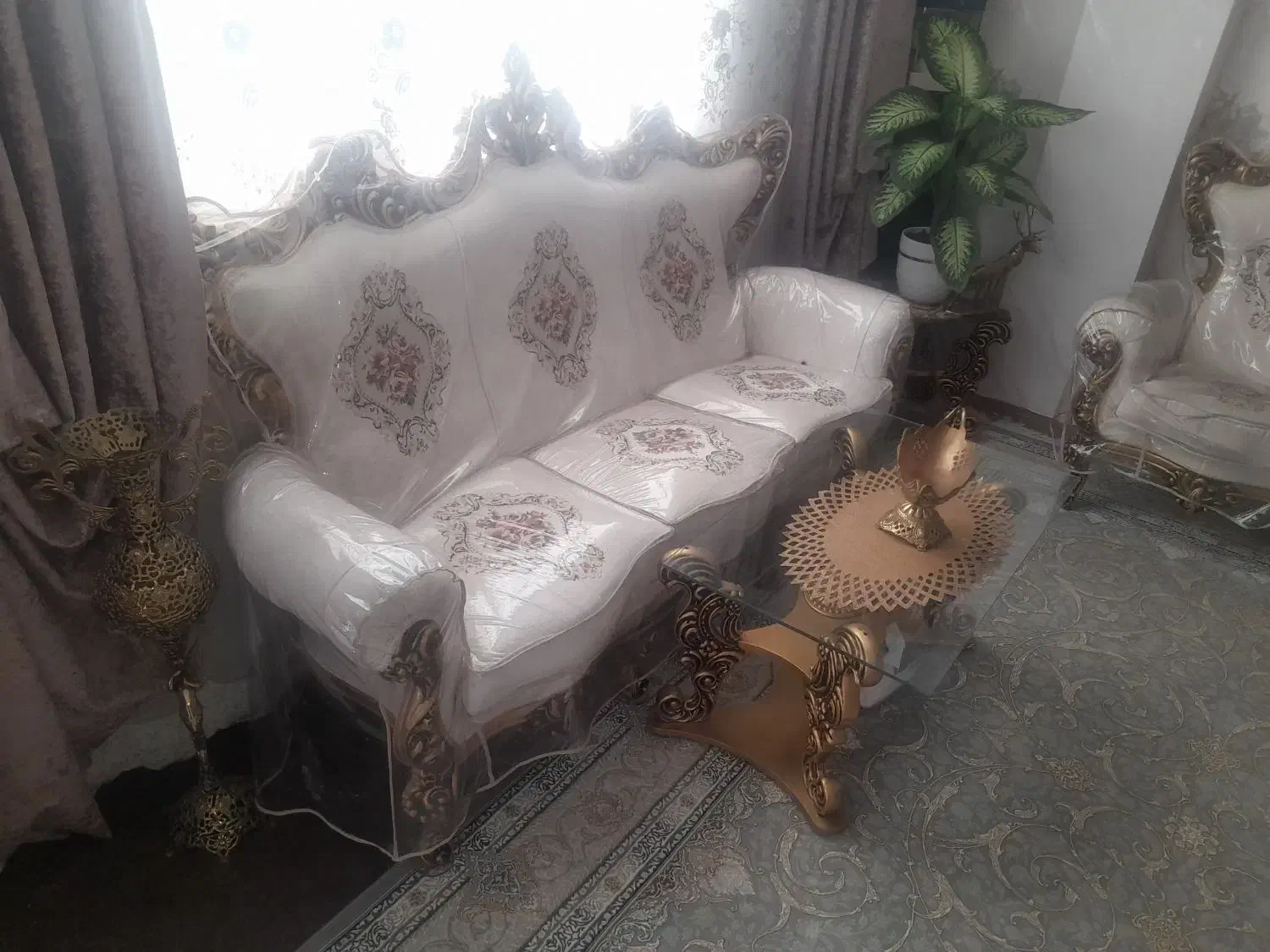 موبل سلطنتی  شاه نشین|مبلمان خانگی و میز عسلی|اقبالیه, |دیوار