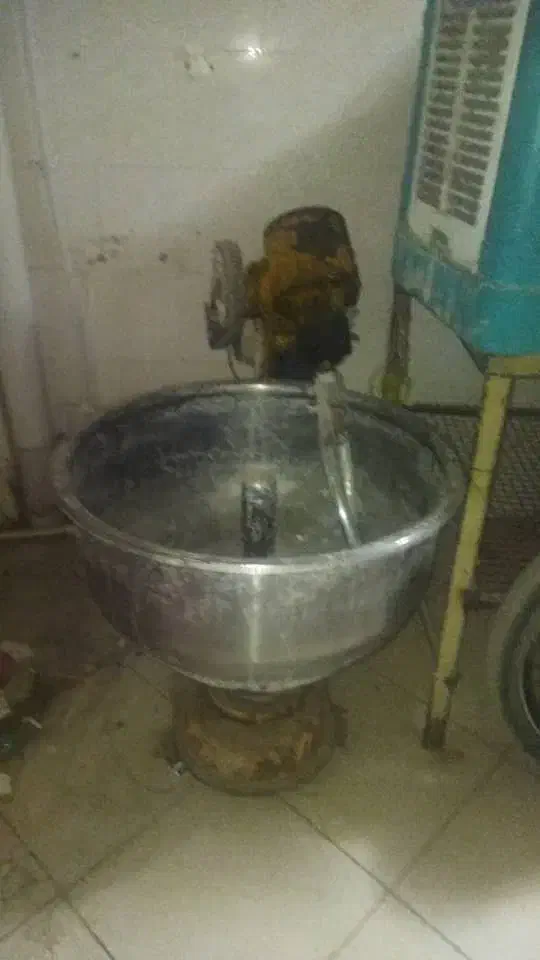 دستگاه مکینه خمیر کنن نانوایی|کافی‌شاپ و رستوران|فارسان, |دیوار