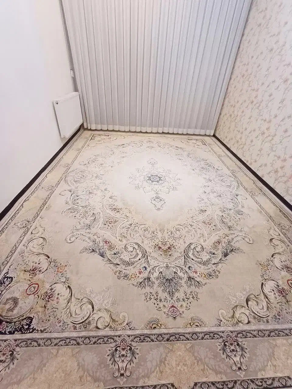 فرش کاشان بسیار زیبا تراکم ۳۶۰۰|فرش|مشهد, آزادشهر|دیوار