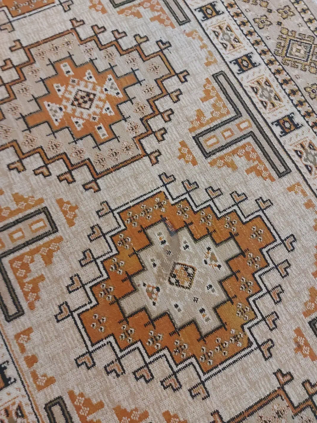 ۲ عدد کناره فرش قرمز و کرم|فرش|مشهد, امیریه|دیوار