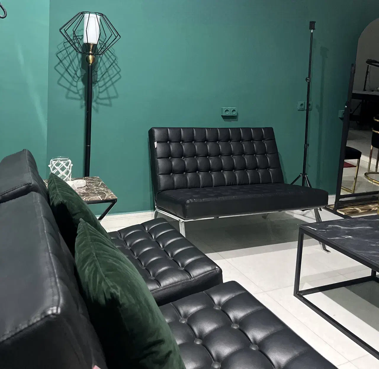 فروش مبل چرم|مبلمان خانگی و میز عسلی|سیرجان, |دیوار