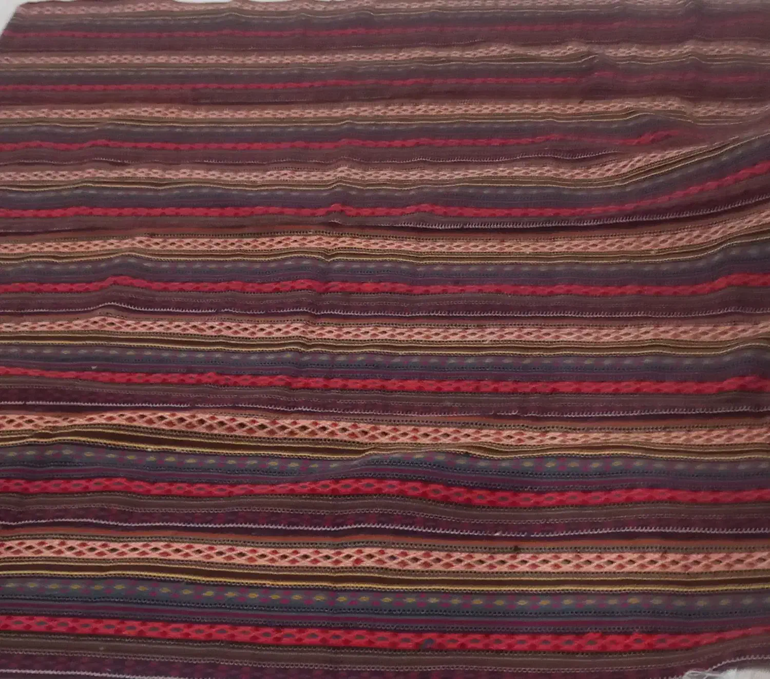 جاجیم|گلیم، جاجیم، گبه|اندیشه, اندیشه فاز ۱|دیوار