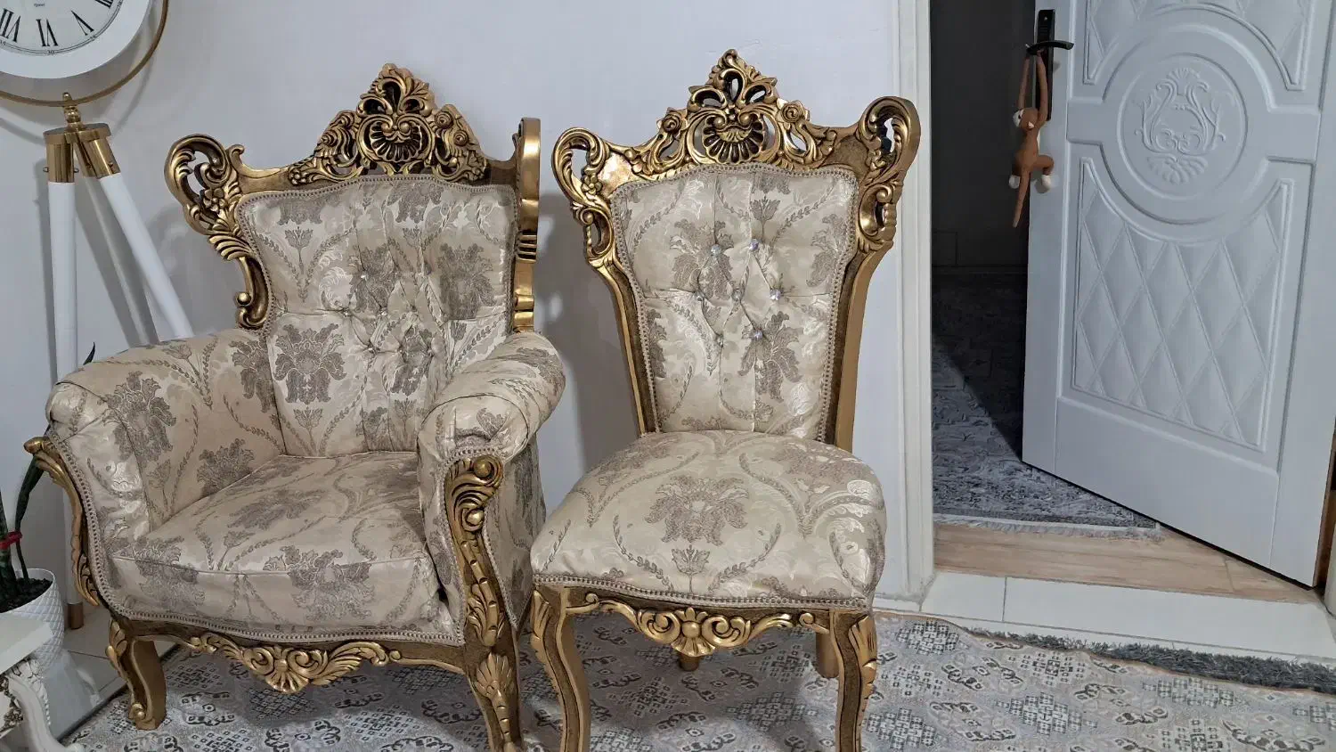 مبل ۹ نفره سلطنتی کاملا نو و تمیز|مبلمان خانگی و میز عسلی|قدس, شهر‌قدس|دیوار