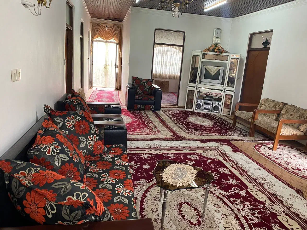 اجاره کوتاه مدت ویلا حیاط دار|اجارهٔ کوتاه‌مدت ویلا و باغ|رضوانشهر, |دیوار