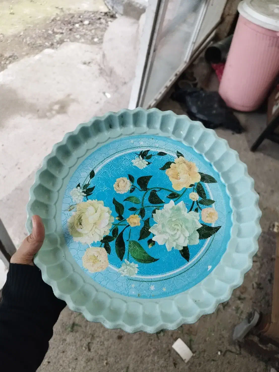 سینی و قوری و جانونی و سطل اشغال|ظروف سرو و پذیرایی|لاهیجان, لیل|دیوار