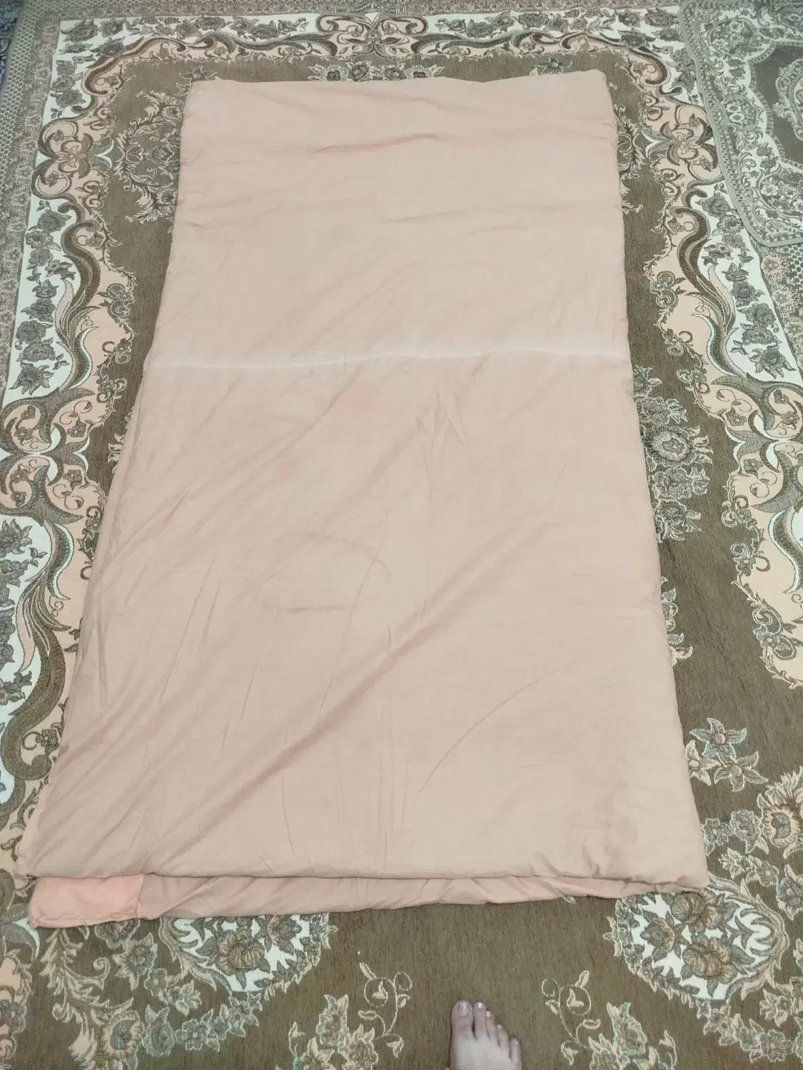 لحاف قدیمی|رختخواب، بالش، پتو|سنندج, |دیوار