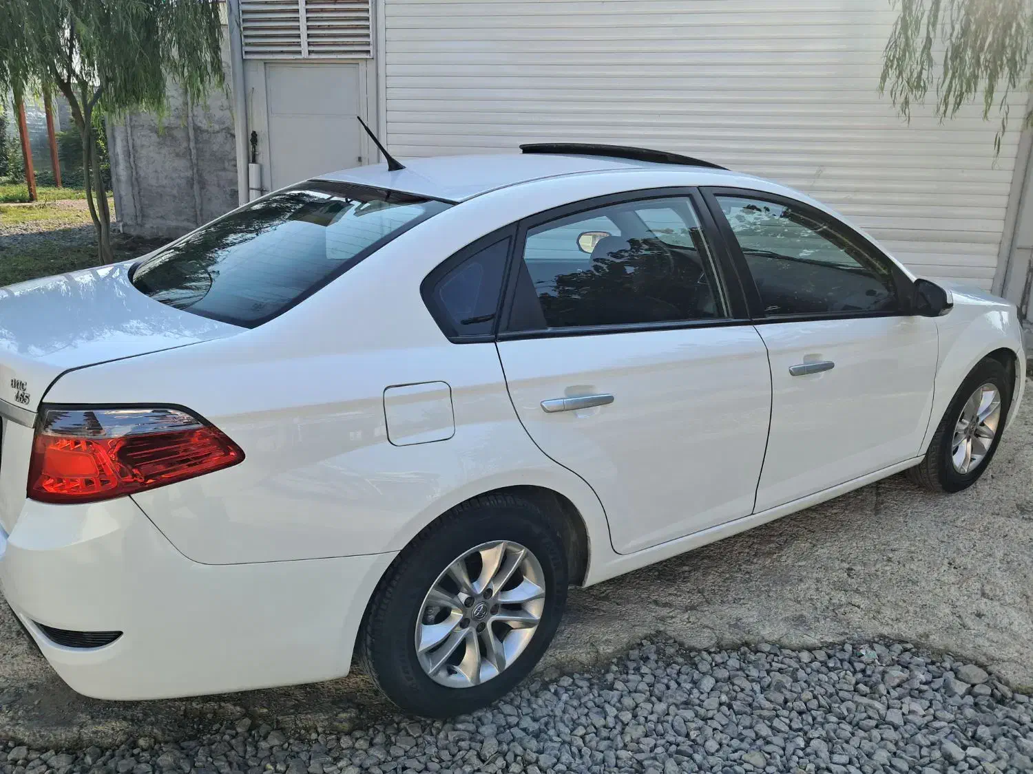 برلیانس ۳۳۰ موتور بزرگ ۹۷|خودرو سواری و وانت|بابل, |دیوار