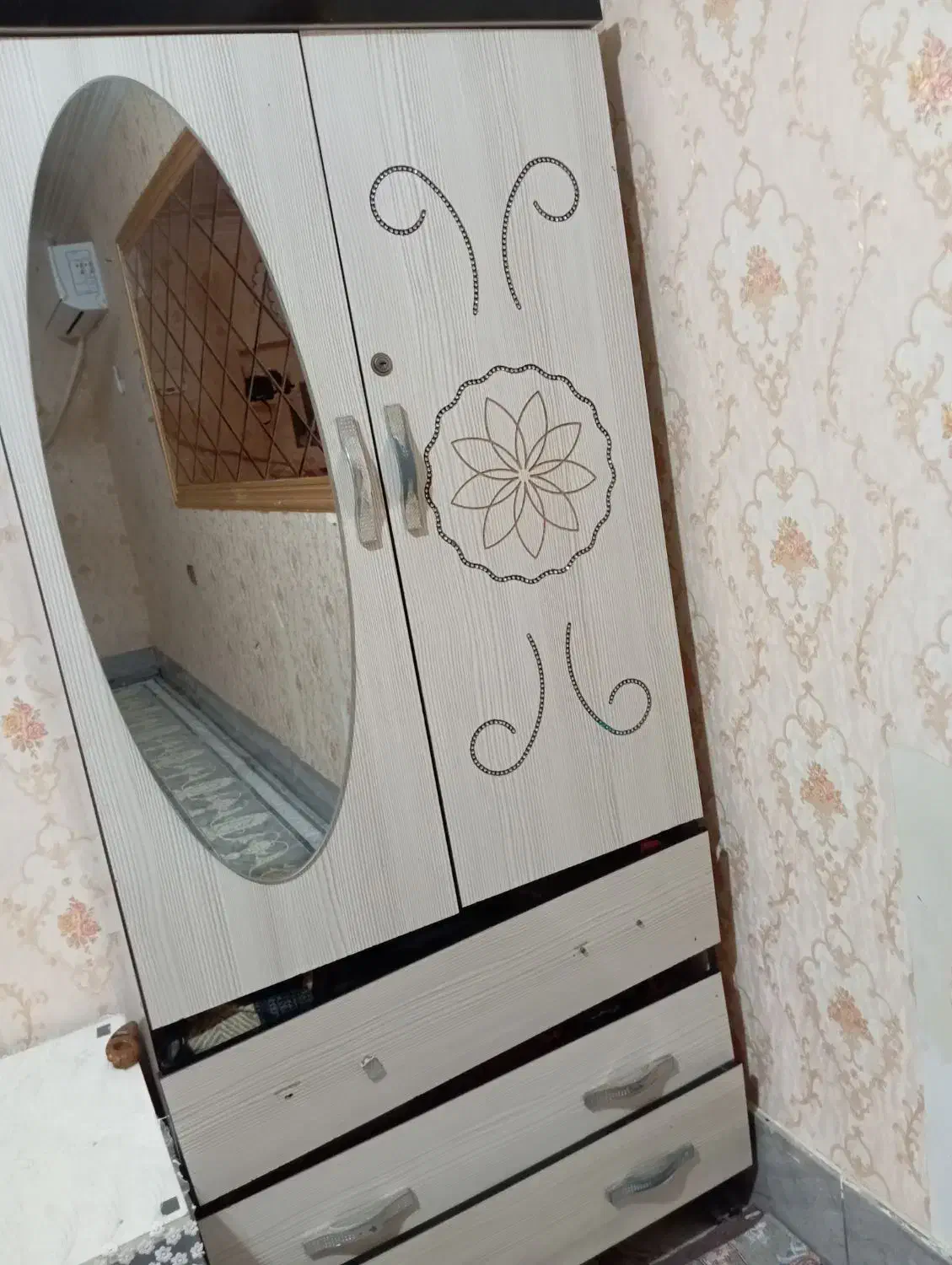 فروش فوری کمد لباس|جاکفشی، کمد، دراور|هیرمند, |دیوار