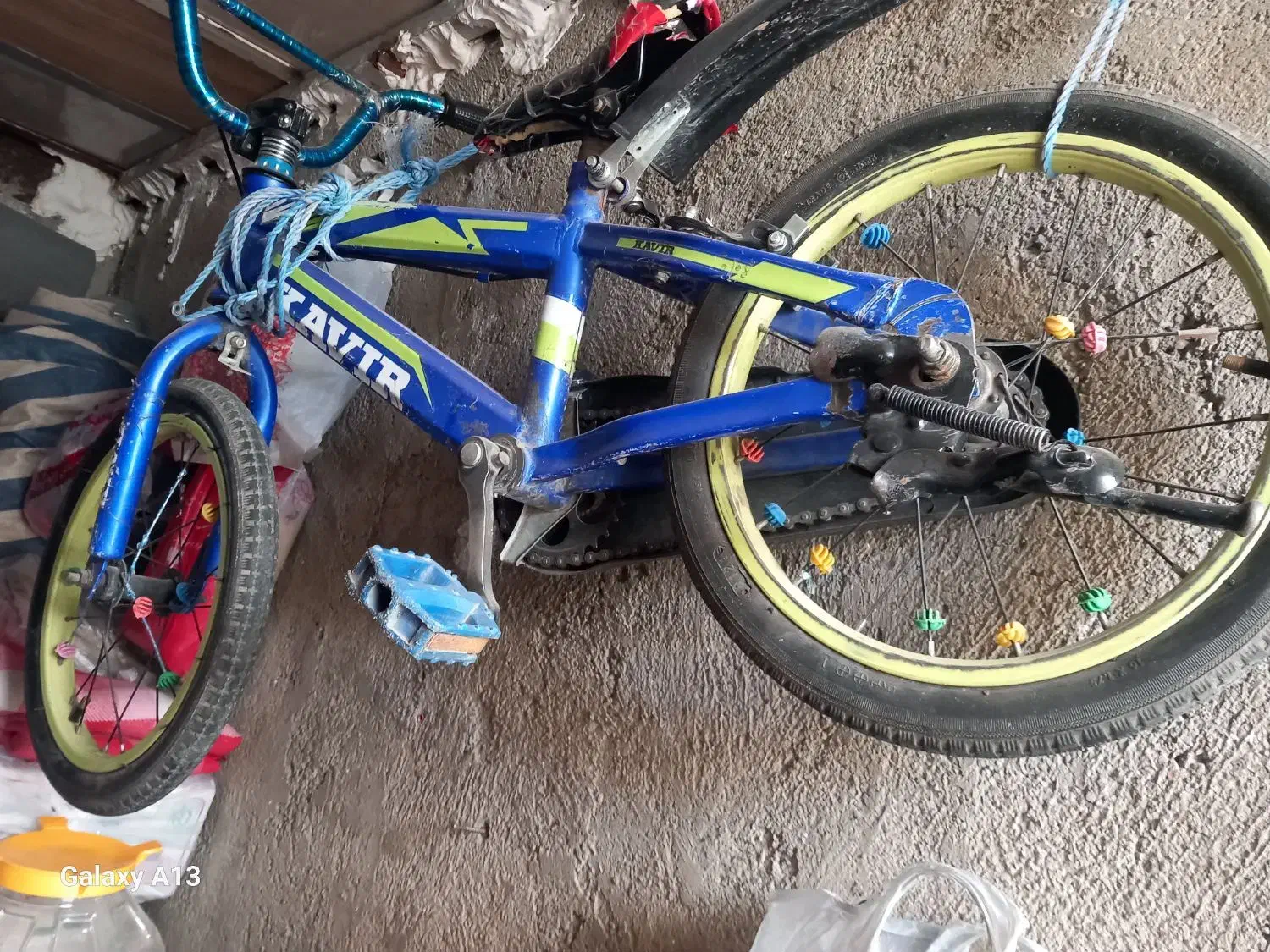 دوچرخه ۱۶|دوچرخه، اسکیت، اسکوتر|هشتگرد, هشتگرد قدیم|دیوار