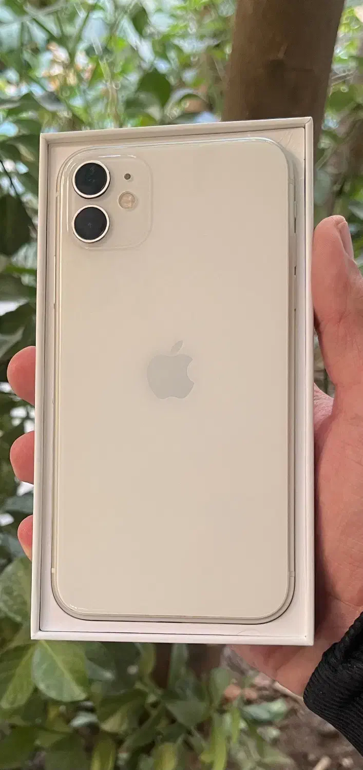ایفون ۱۱ لاکاغذی بسیار تمیز|موبایل|اصفهان, پارک خبرنگار|دیوار