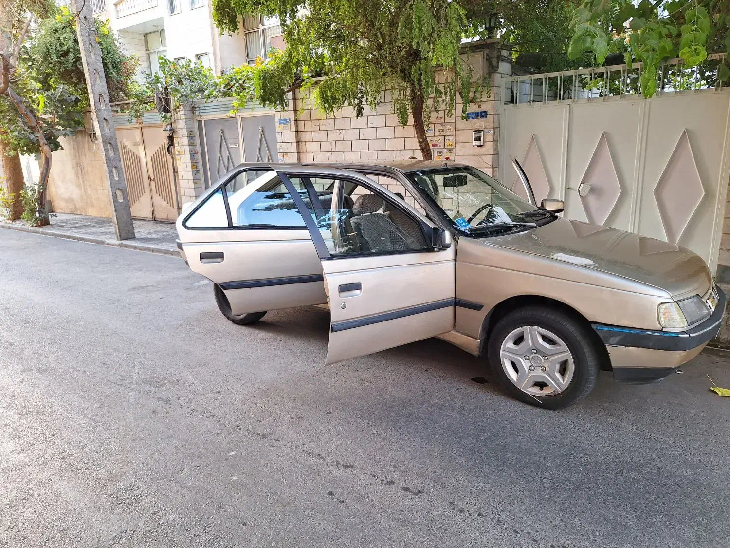 پژو405 مدل 84 بسیار سالم|خودرو سواری و وانت|تهران, شهید رجایی|دیوار