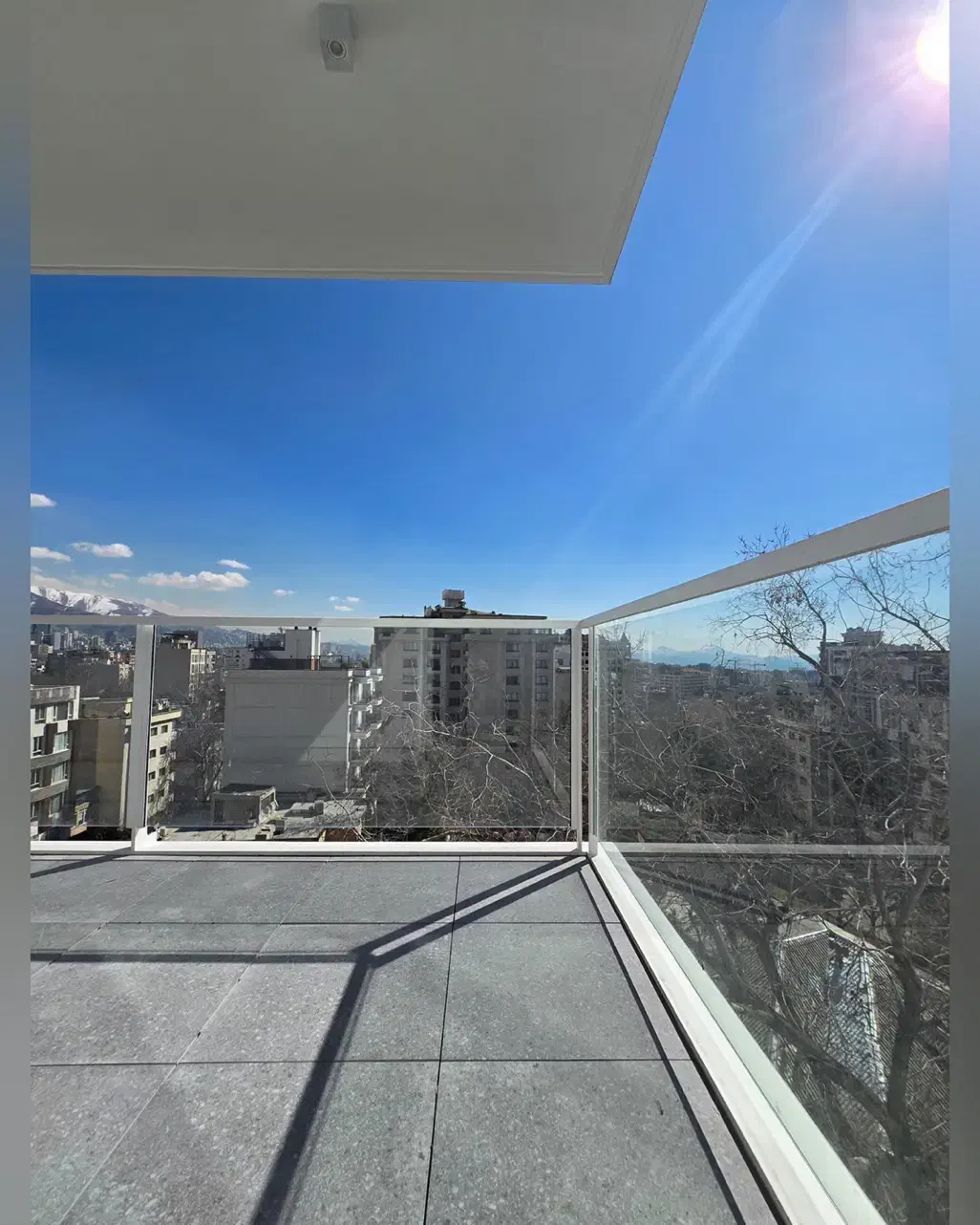 ۳۳۰متر مدرن ط۱۵ ویو ابدی ، تراس بزرگ ، مشاعات فول