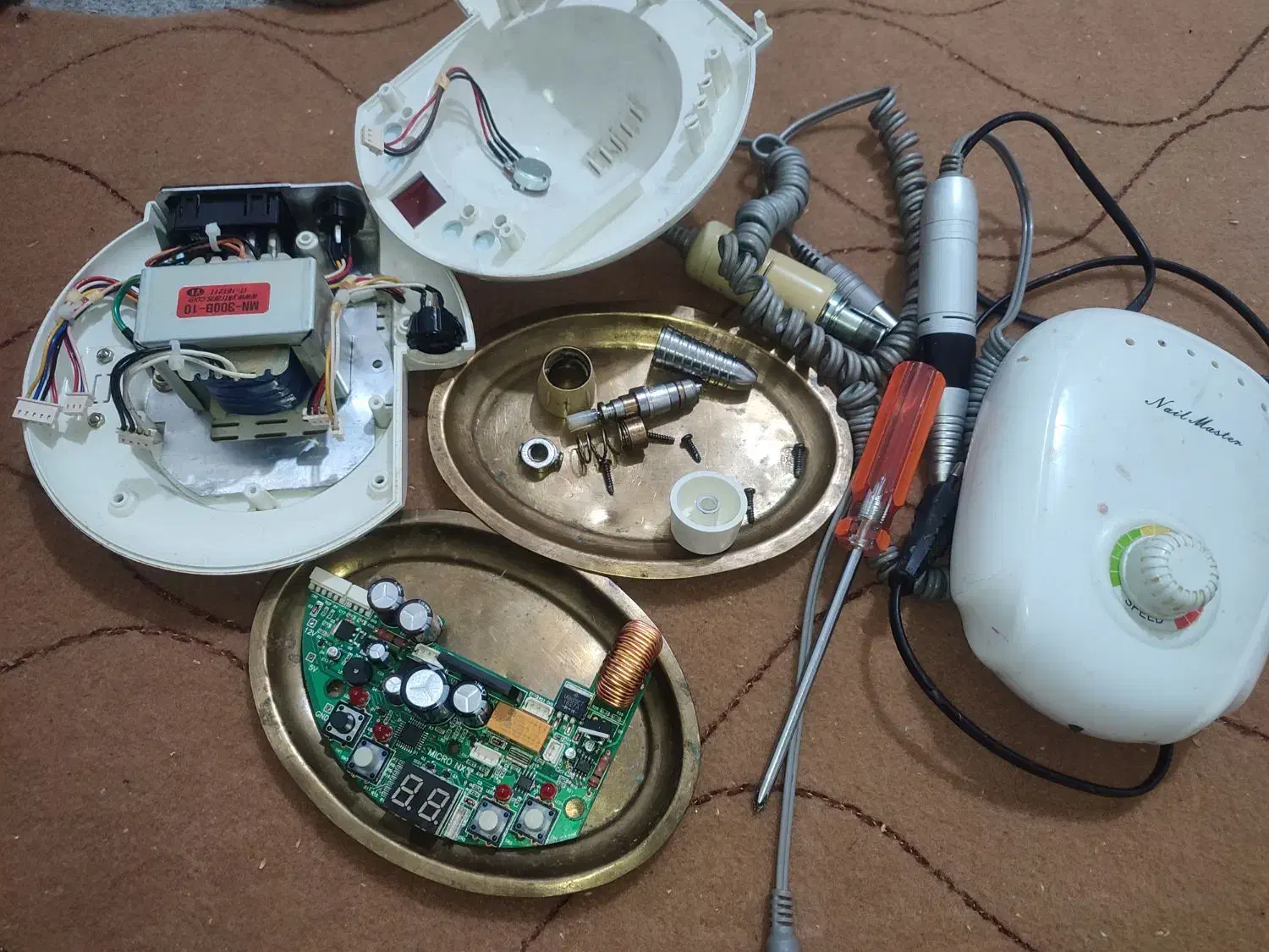 تعمیر و سرویس دستگاه استرانگ (سوهان برقی)|خدمات آرایشگری و زیبایی|شهرکرد, |دیوار