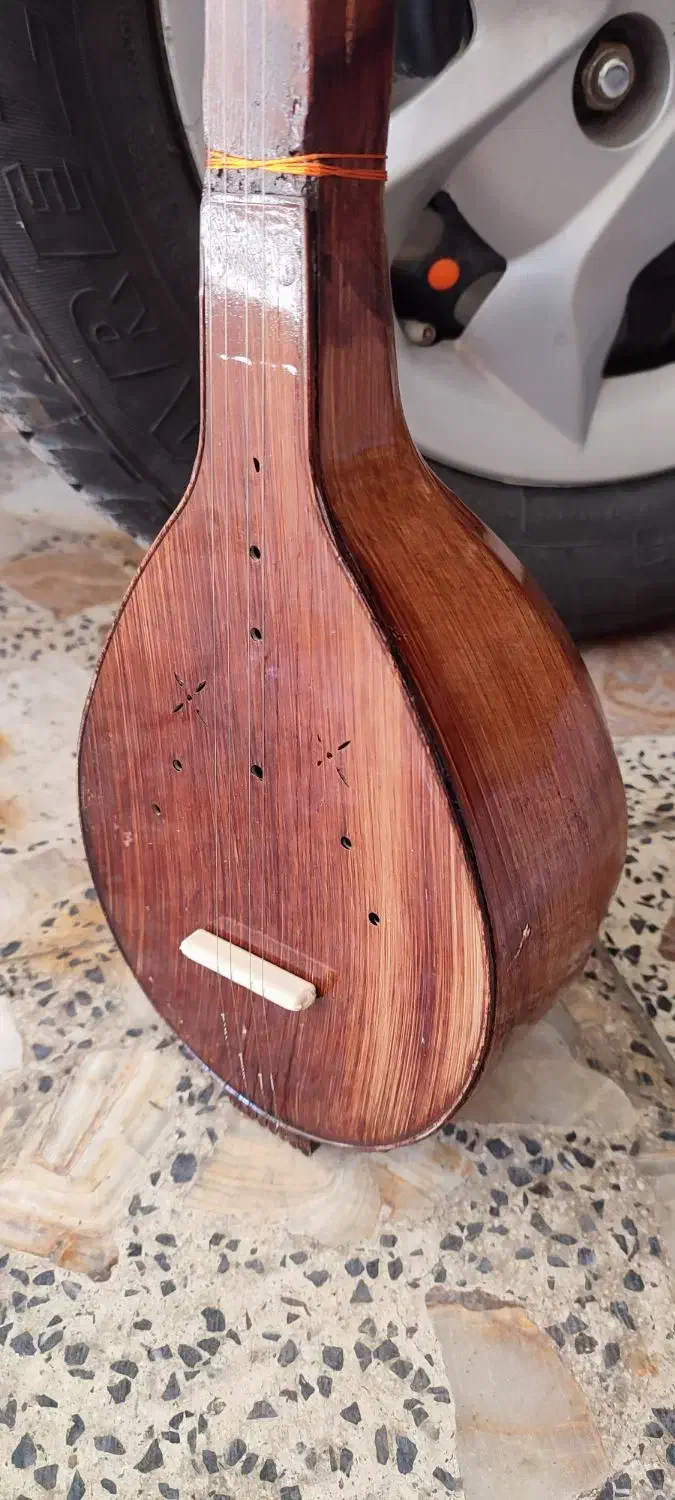 چهار تار تزئینات|سازهای سنتی|بابل, |دیوار