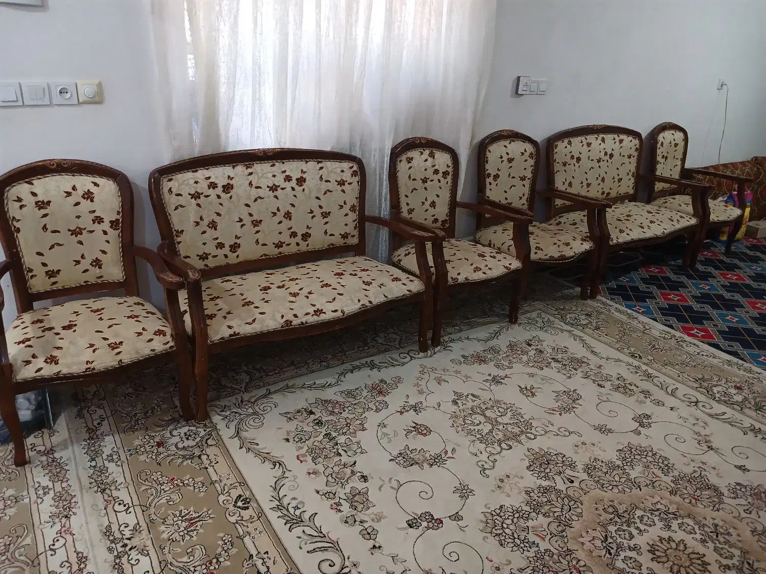 مبل ۸ نفره|مبلمان خانگی و میز عسلی|بردسکن, |دیوار