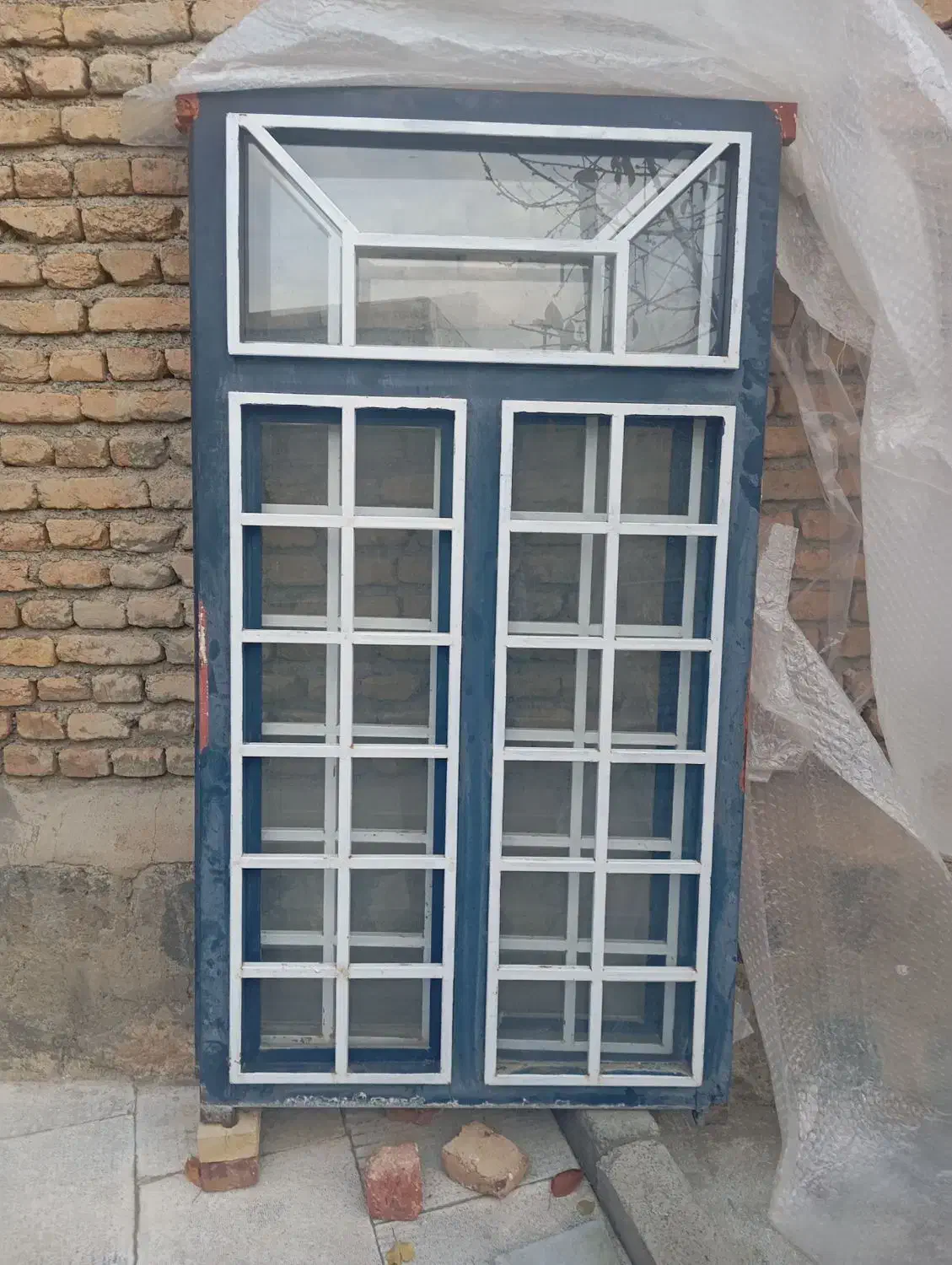 دو عدد پنجره آهنی|مصالح و تجهیزات ساختمان|چالدران, |دیوار