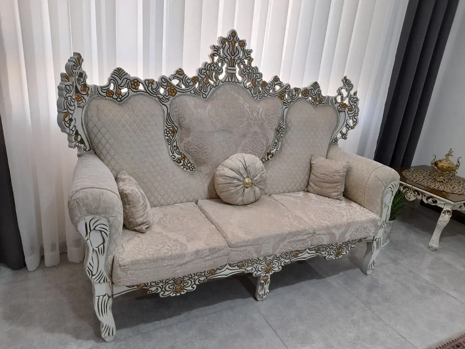 مبل سلطنتی ۷نفره|مبلمان خانگی و میز عسلی|نورآباد, |دیوار