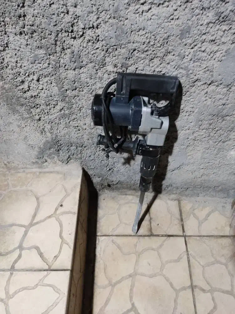 پیکور هشت کیلو با این ش تماس بگیرید|ابزارآلات|بندرعباس, |دیوار