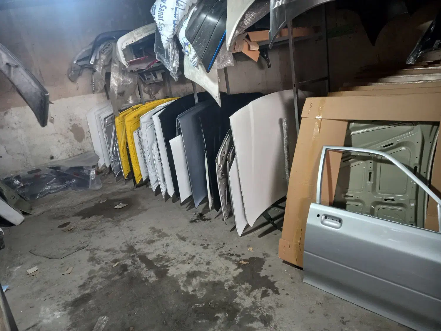 بدنه رنگی کوره ای( کاپوت سپر گلگیر )|قطعات یدکی و لوازم جانبی|کرج, عظیمیه|دیوار