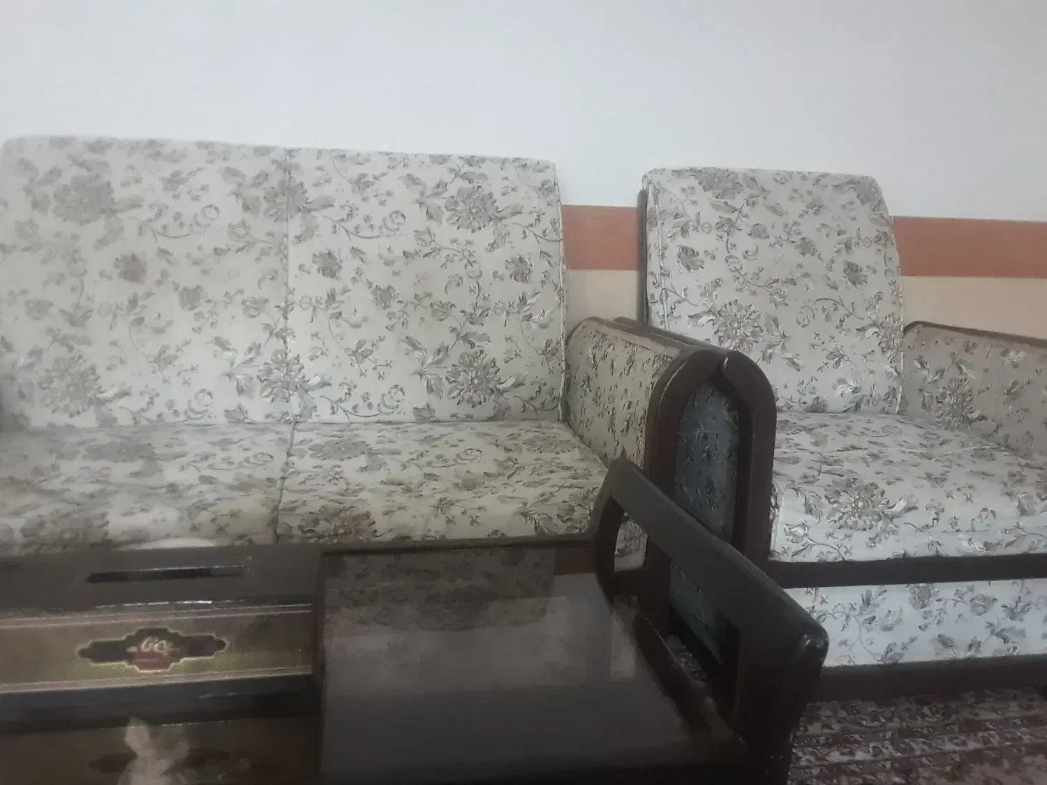 مبل تمیز|مبلمان خانگی و میز عسلی|تربت جام, کاریز نو سفلی|دیوار