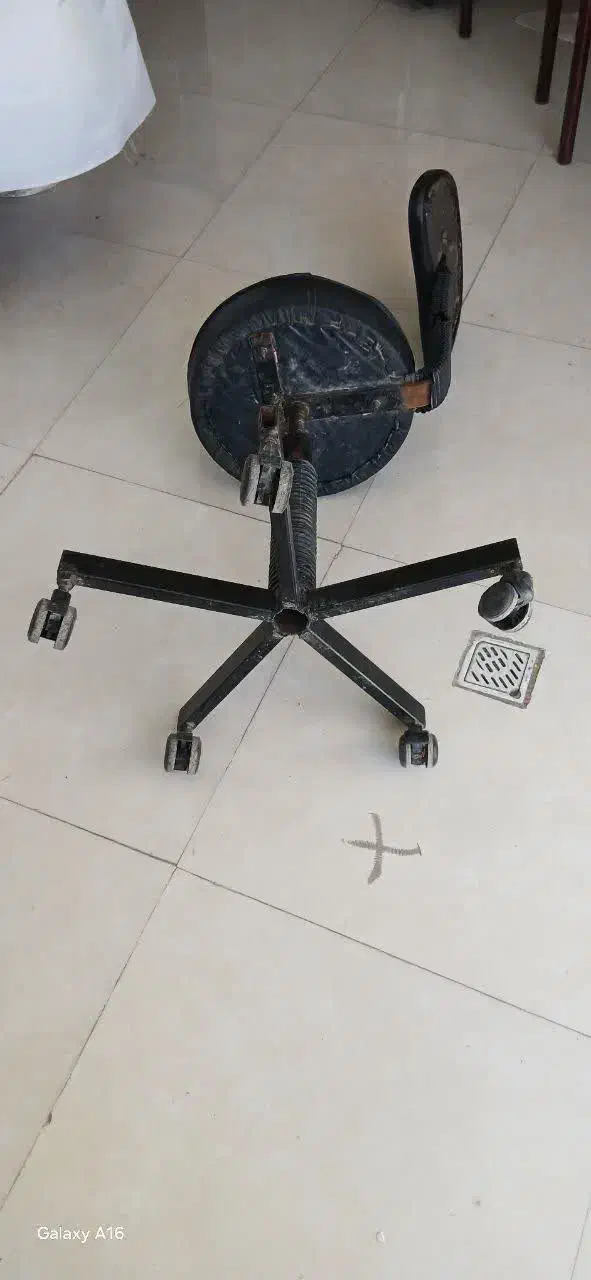 صندلی|صندلی و نیمکت|شیروان (خراسان), |دیوار