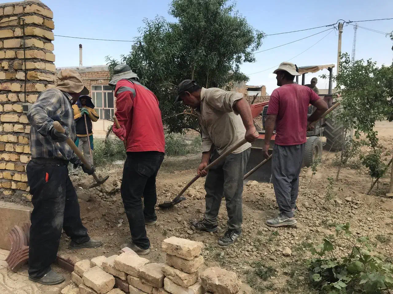 بنا/بنایی/تخریب کلی و جزئی/با اکیپ|خدمات پیشه و مهارت|اراک, |دیوار