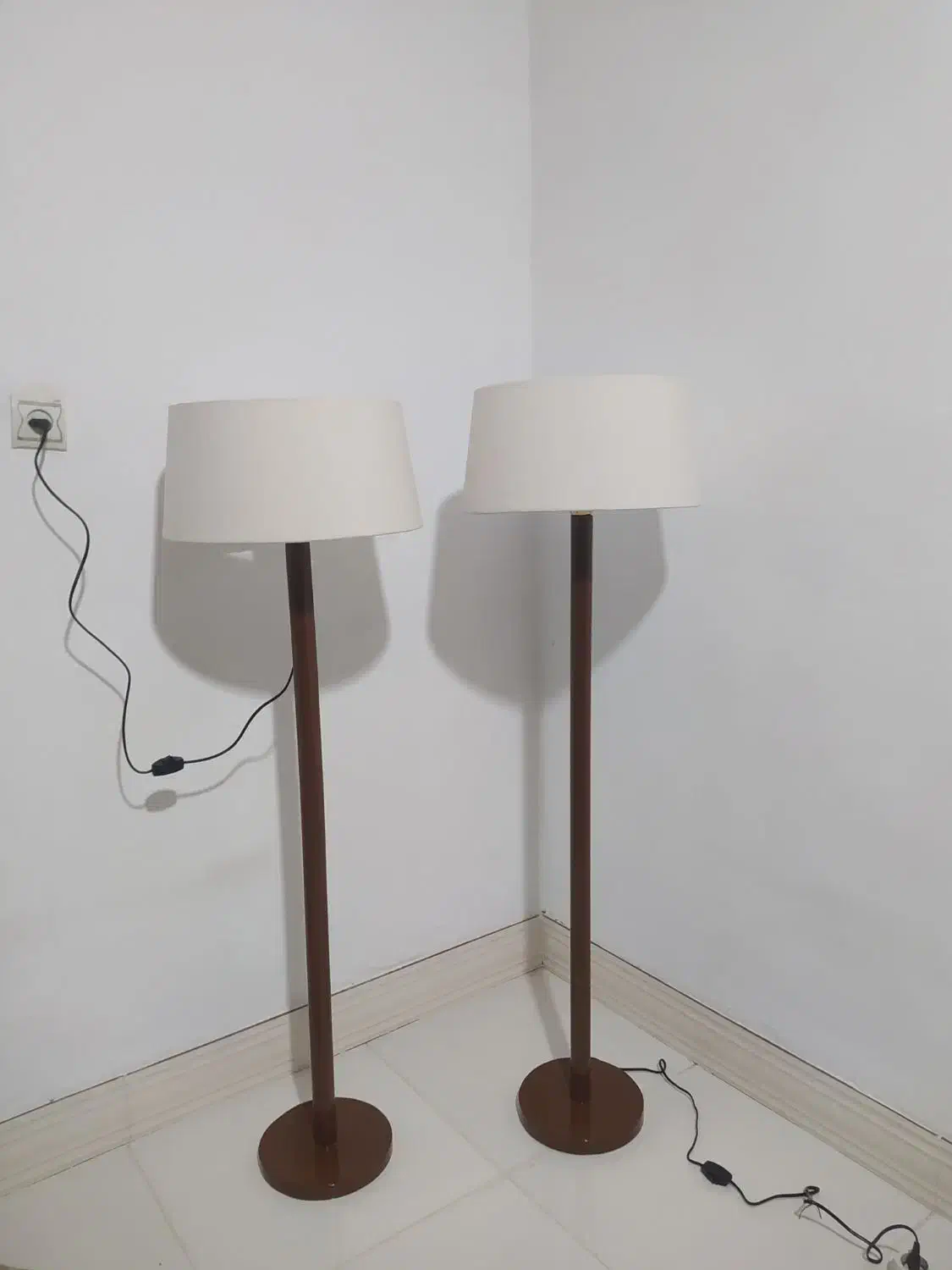 آباژور ایستاده چوبی شیک نو|چراغ خواب و آباژور|کرمانشاه, |دیوار