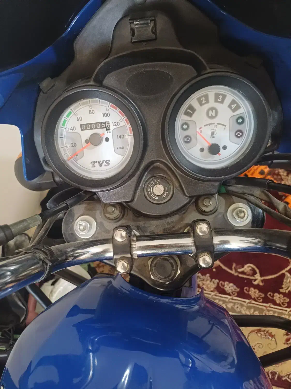 کی ال دی|موتورسیکلت|پرند, فاز ۶|دیوار