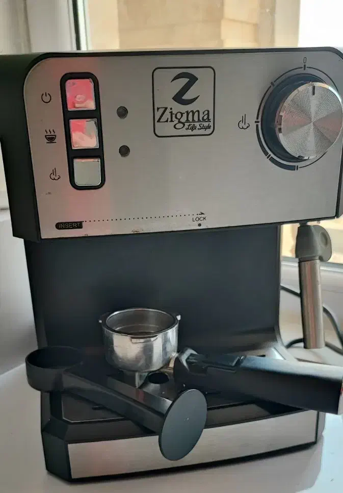 دستگاه اسپرسو ساز، سالم و در حد نو|سماور، چای‌ساز، قهوه‌ساز|بندر کنگان, |دیوار