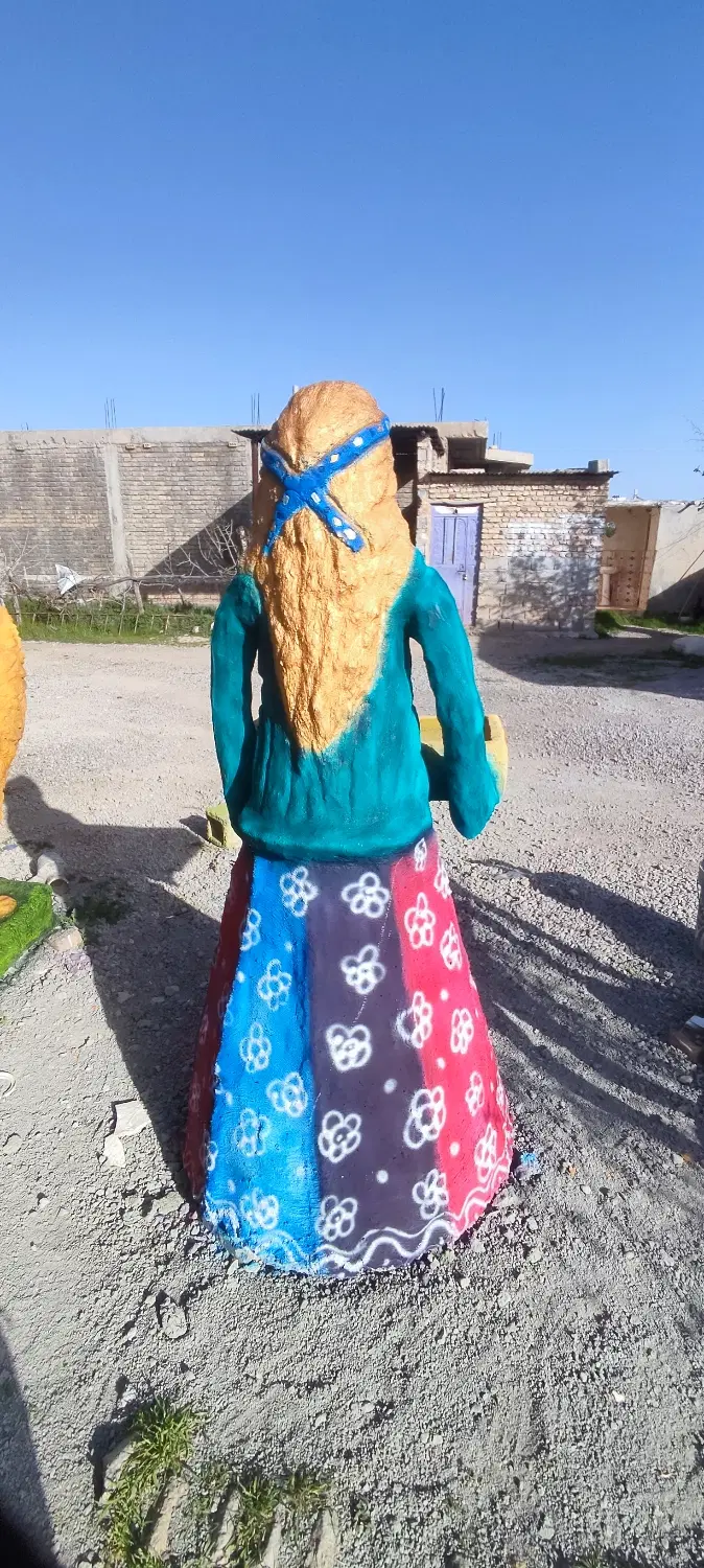 مجسمه|مجسمه، تندیس، ماکت|ارسنجان, |دیوار