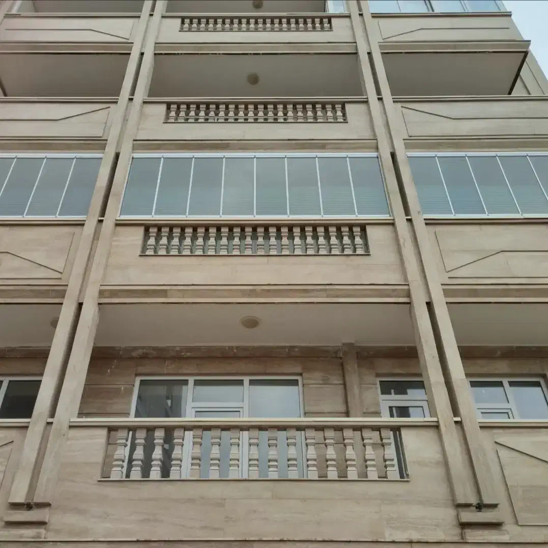 اجرای تخصصی بالکن شیشهای ریلی|خدمات پیشه و مهارت|تبریز, |دیوار