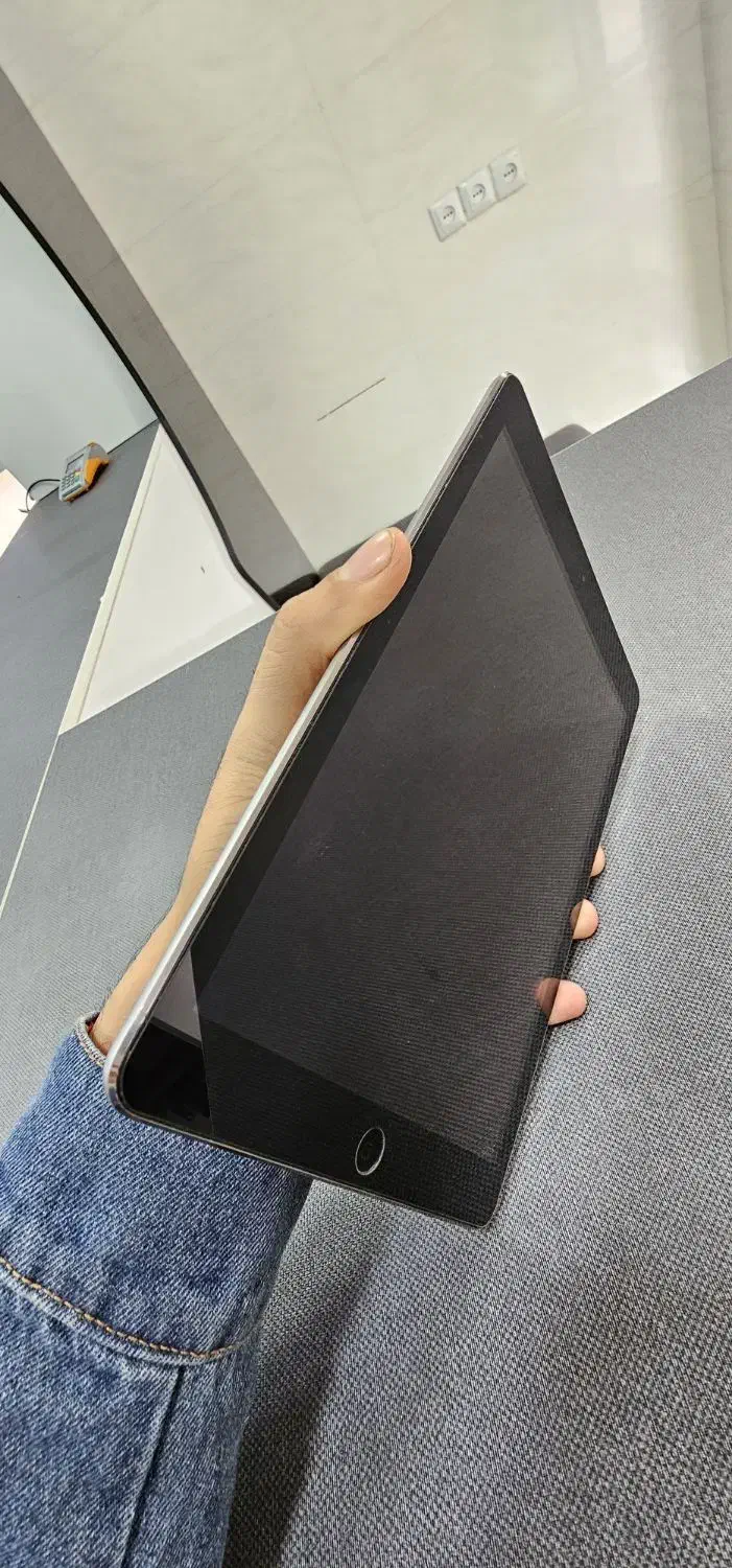 ipad air اپل|تبلت|دزفول, |دیوار