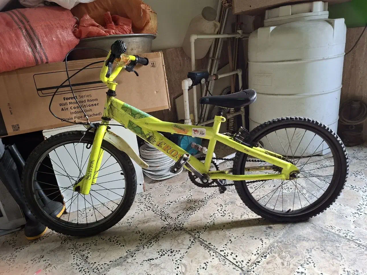 دوچرخه|دوچرخه، اسکیت، اسکوتر|آستانه اشرفیه, |دیوار